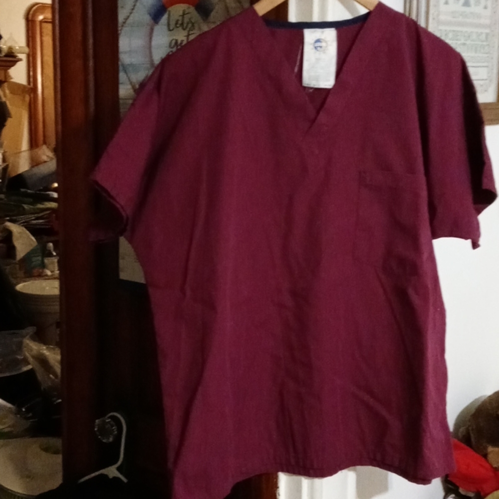 Scrub Top Size M
